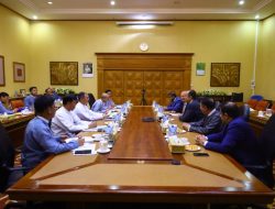 Qatari Delegation Meets Indian Union Minister for External Cooperation Qatari Delegation Meets Indian Union Minister for External Cooperation