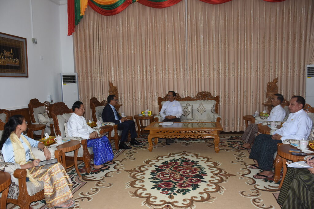Union Minister for Health Receives IFRC Under-Secretary-General